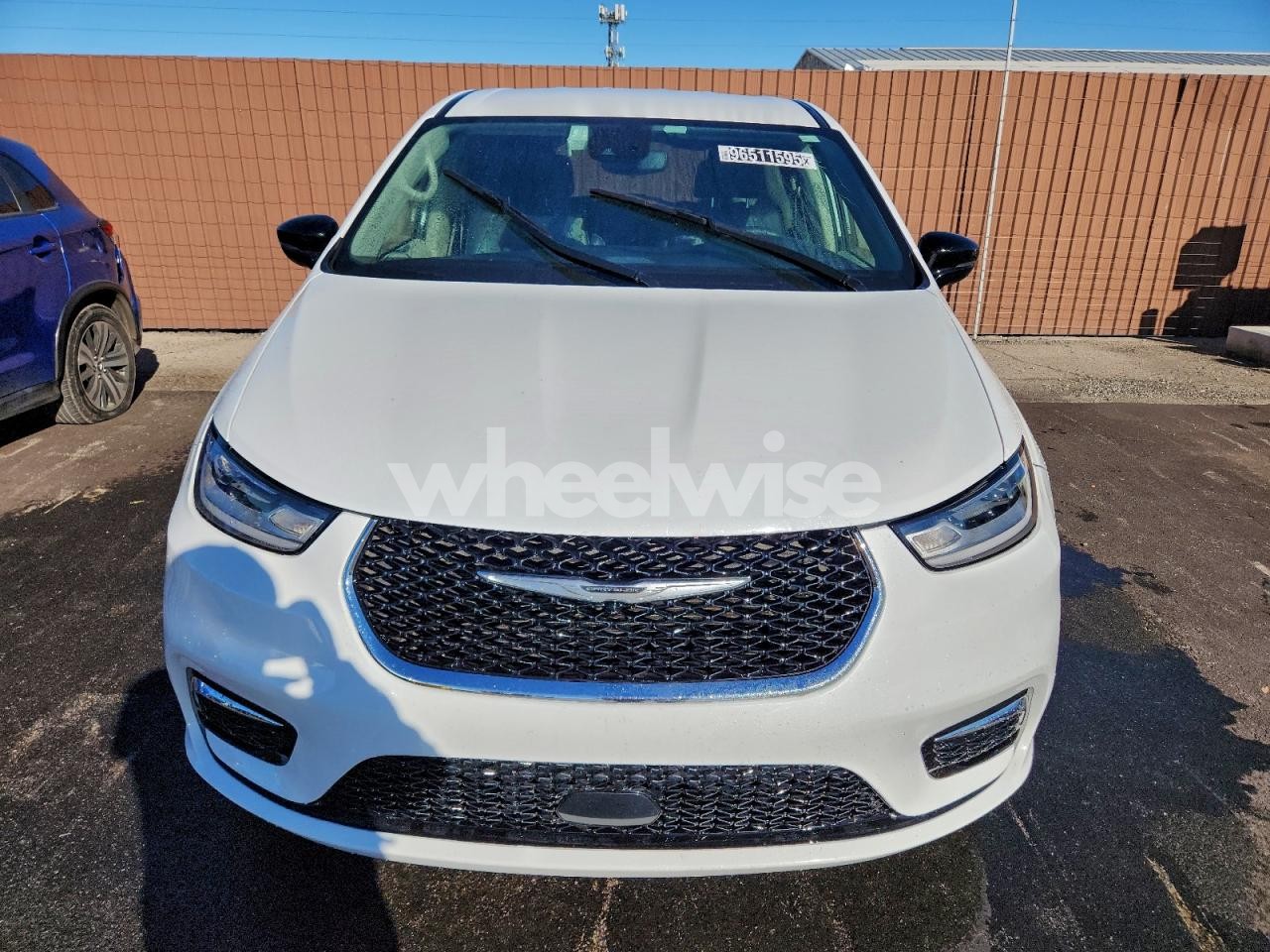 Photo 5 of 2024 CHRYSLER PACIFICA TOURING L (VIN 2C4RC1BG8RR122767)