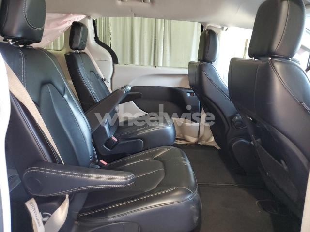 Photo 10 of 2024 CHRYSLER PACIFICA TOURING L (VIN 2C4RC1BG8RR144395)