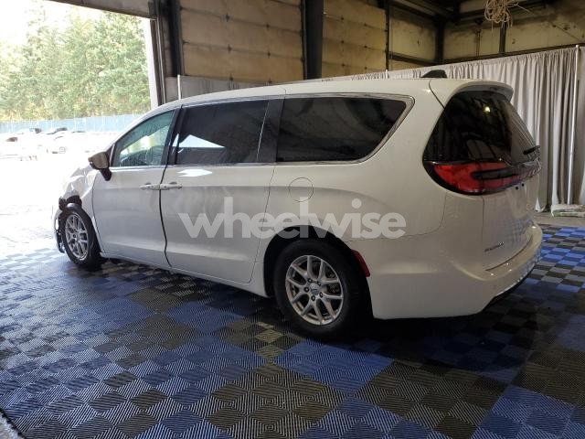 Photo 11 of 2024 CHRYSLER PACIFICA TOURING L (VIN 2C4RC1BG8RR144395)