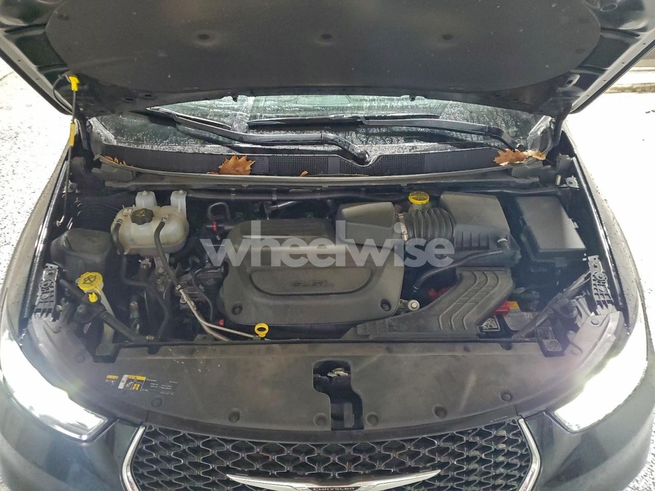 Photo 12 of 2024 CHRYSLER PACIFICA TOURING L (VIN 2C4RC1BG8RR145174)