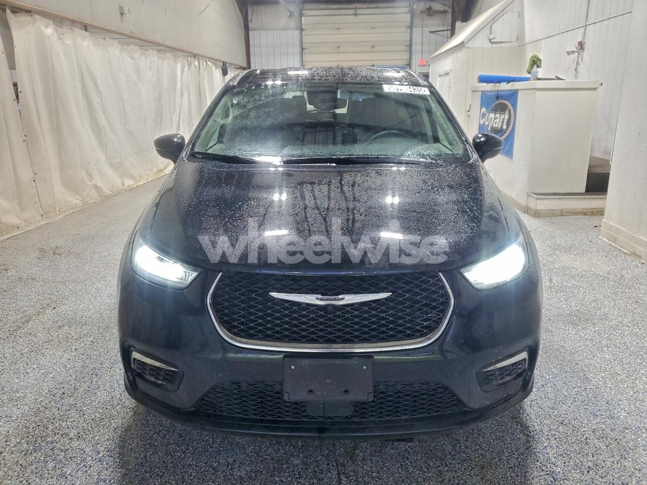 Photo 5 of 2024 CHRYSLER PACIFICA TOURING L (VIN 2C4RC1BG8RR145174)