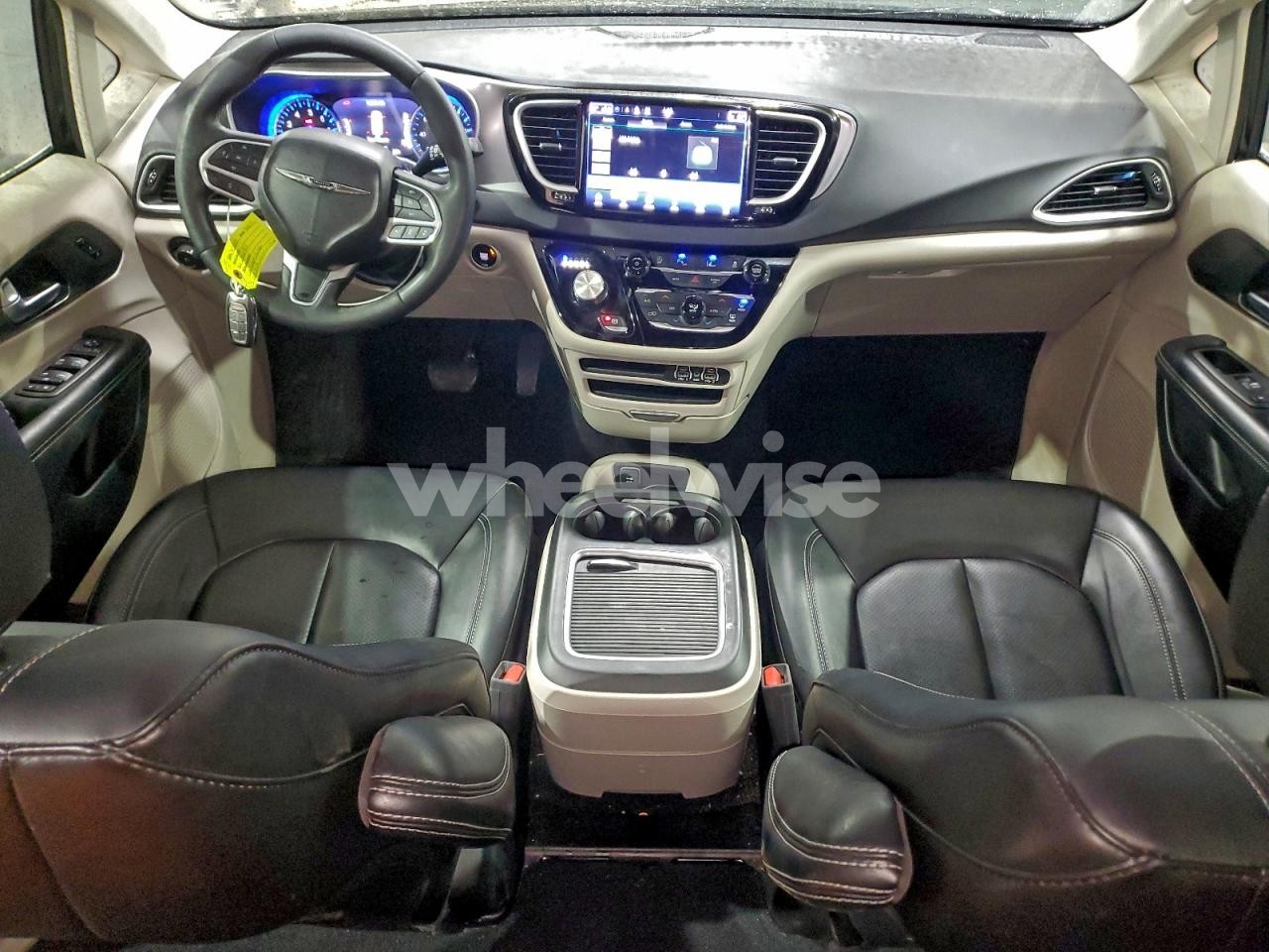 Photo 8 of 2024 CHRYSLER PACIFICA TOURING L (VIN 2C4RC1BG8RR162945)