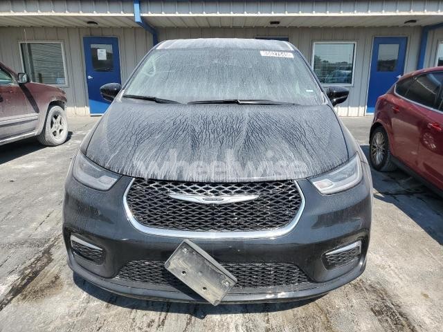 Photo 7 of 2024 CHRYSLER PACIFICA TOURING L (VIN 2C4RC1BG8RR171824)