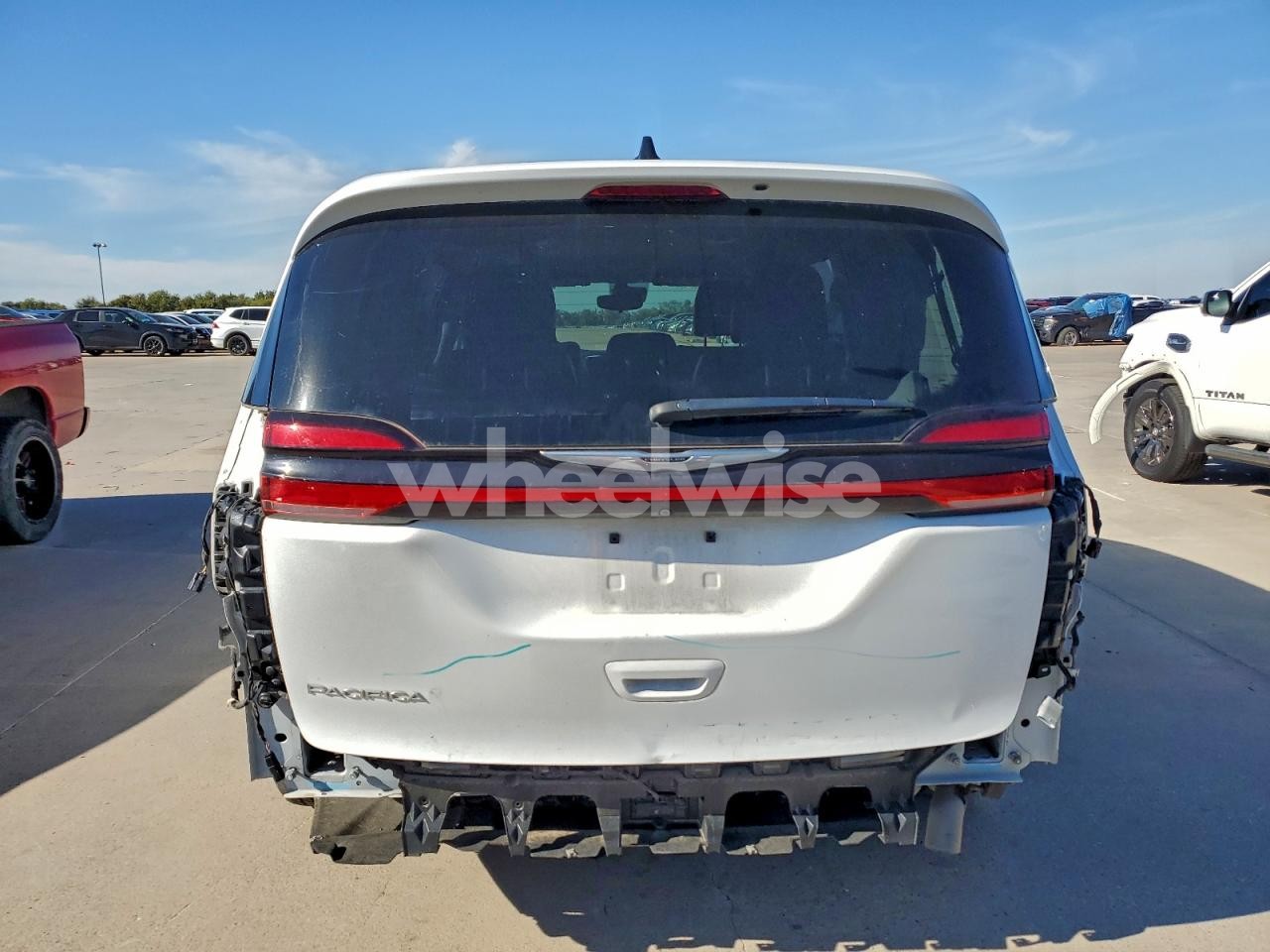 Photo 6 of 2024 CHRYSLER PACIFICA TOURING L (VIN 2C4RC1BG8RR187540)