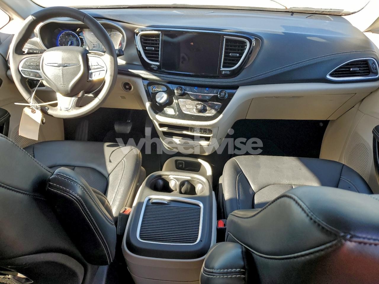 Photo 8 of 2024 CHRYSLER PACIFICA TOURING L (VIN 2C4RC1BG8RR187540)