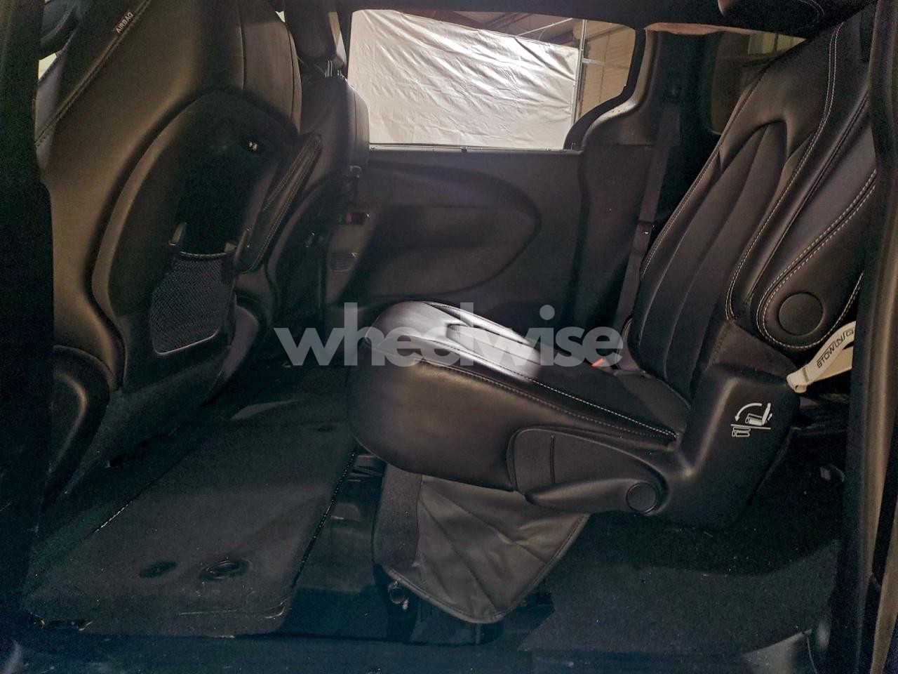 Photo 11 of 2025 CHRYSLER PACIFICA SELECT (VIN 2C4RC1BG8SR556080)