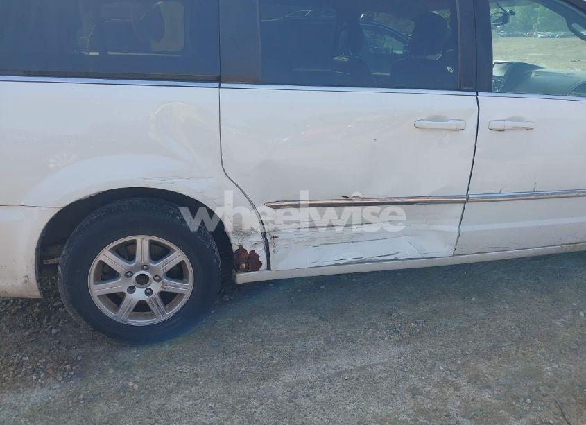 Photo 6 of 2012 Chrysler Town & COUNTRY TOURING (VIN 2C4RC1BG9CR189403)