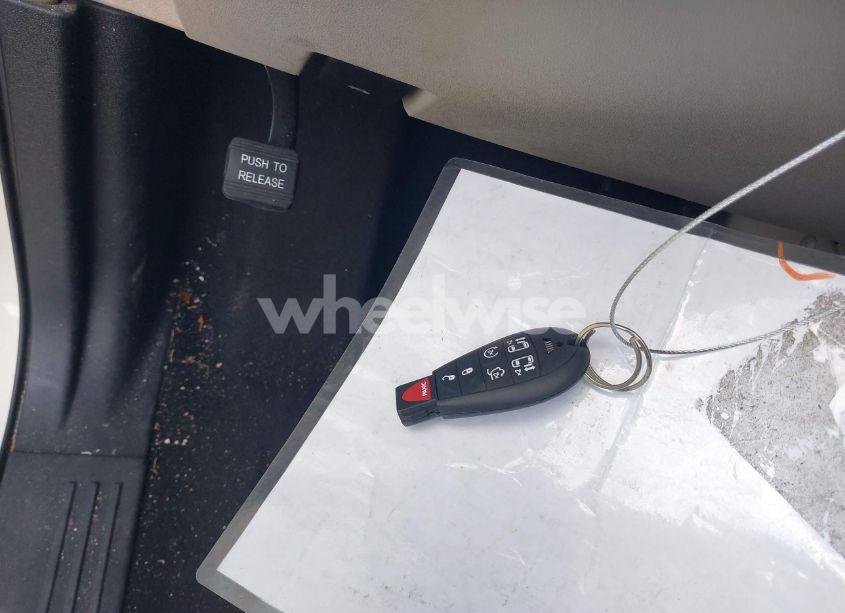 Photo 11 of 2012 Chrysler Town & COUNTRY TOURING (VIN 2C4RC1BG9CR251902)