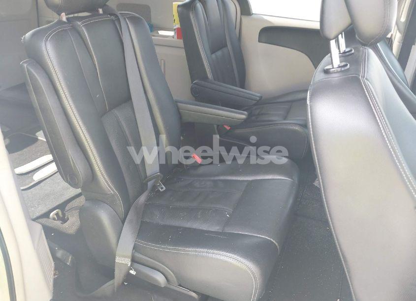 Photo 8 of 2012 Chrysler Town & COUNTRY TOURING (VIN 2C4RC1BG9CR251902)