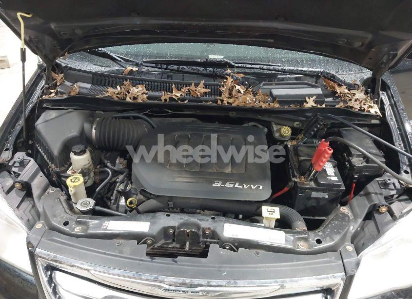 Photo 10 of 2012 Chrysler Town & COUNTRY TOURING (VIN 2C4RC1BG9CR255433)