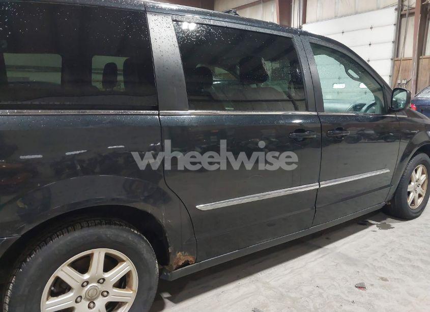 Photo 13 of 2012 Chrysler Town & COUNTRY TOURING (VIN 2C4RC1BG9CR255433)