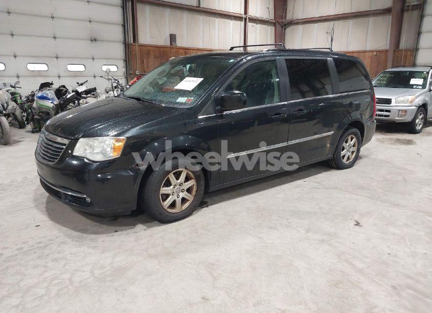 Photo 2 of 2012 Chrysler Town & COUNTRY TOURING (VIN 2C4RC1BG9CR255433)