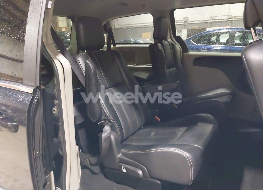 Photo 8 of 2012 Chrysler Town & COUNTRY TOURING (VIN 2C4RC1BG9CR255433)