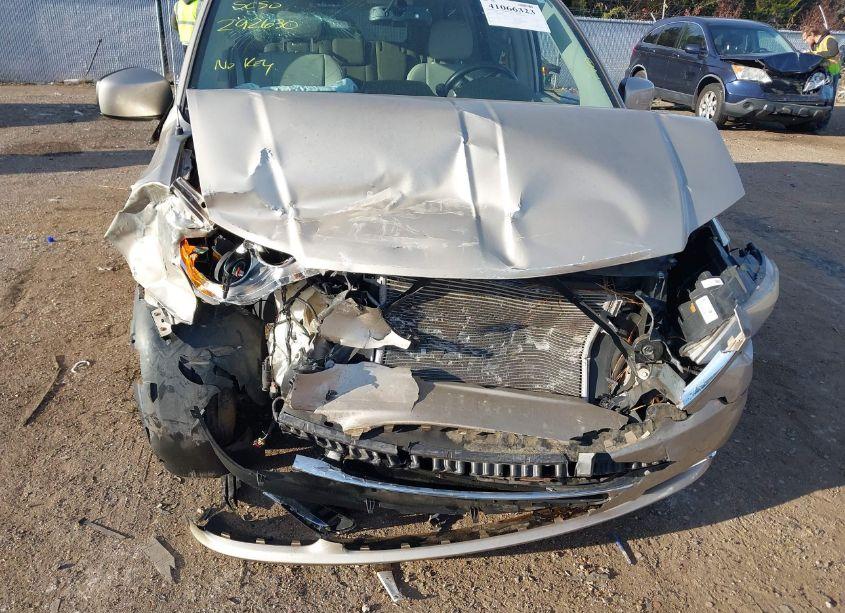 Photo 6 of 2012 Chrysler Town & COUNTRY TOURING (VIN 2C4RC1BG9CR292630)