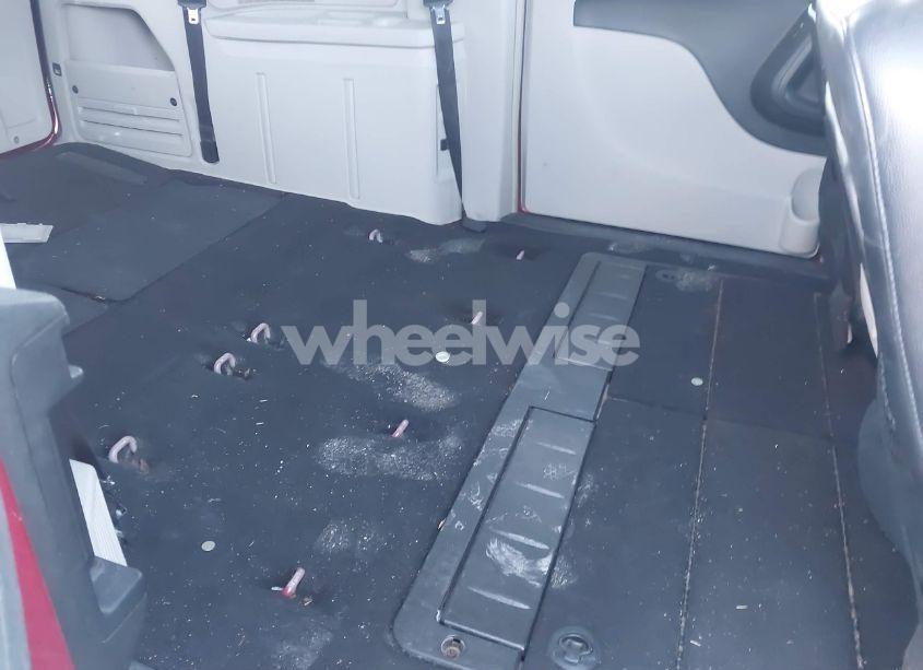 Photo 8 of 2012 Chrysler Town & COUNTRY TOURING (VIN 2C4RC1BG9CR337288)