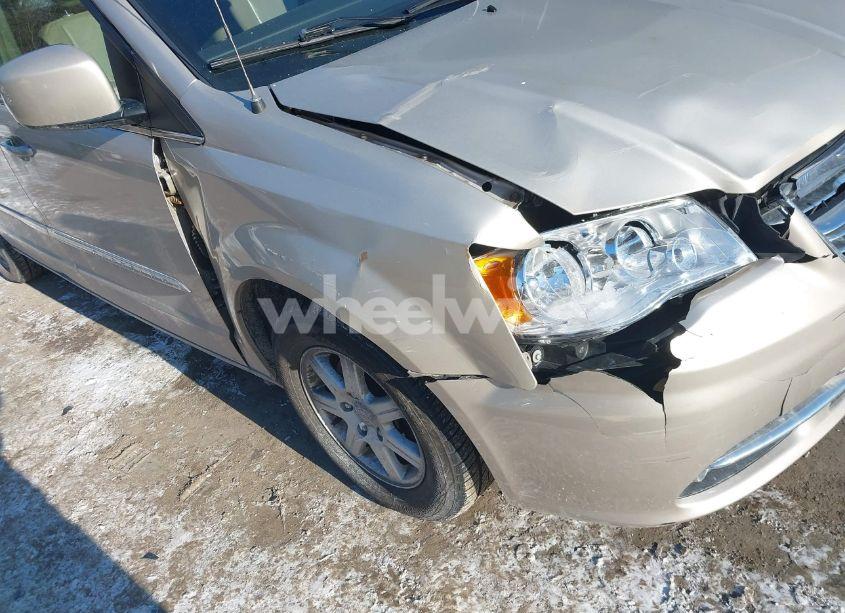 Photo 6 of 2012 Chrysler Town & COUNTRY TOURING (VIN 2C4RC1BG9CR383462)