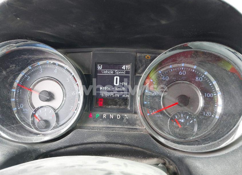 Photo 7 of 2013 Chrysler Town & COUNTRY TOURING (VIN 2C4RC1BG9DR560027)