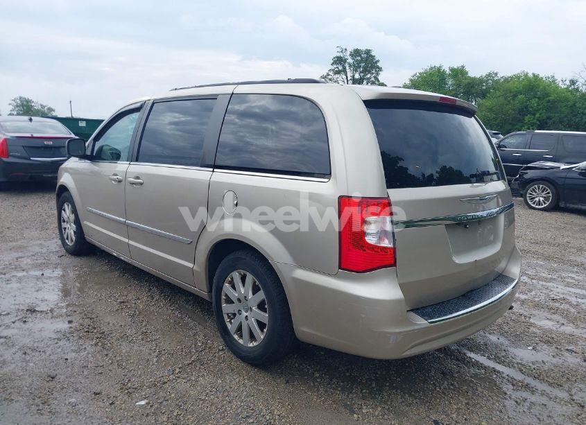 Photo 3 of 2013 Chrysler Town & COUNTRY TOURING (VIN 2C4RC1BG9DR569049)