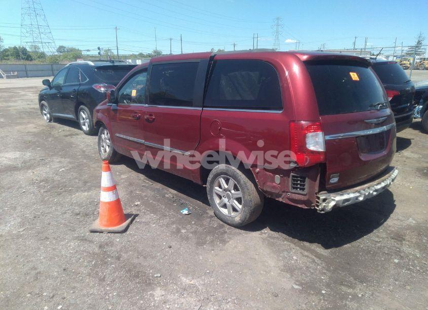 Photo 3 of 2013 Chrysler Town & COUNTRY TOURING (VIN 2C4RC1BG9DR583162)