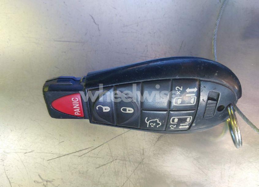 Photo 11 of 2013 Chrysler Town & COUNTRY TOURING (VIN 2C4RC1BG9DR588314)