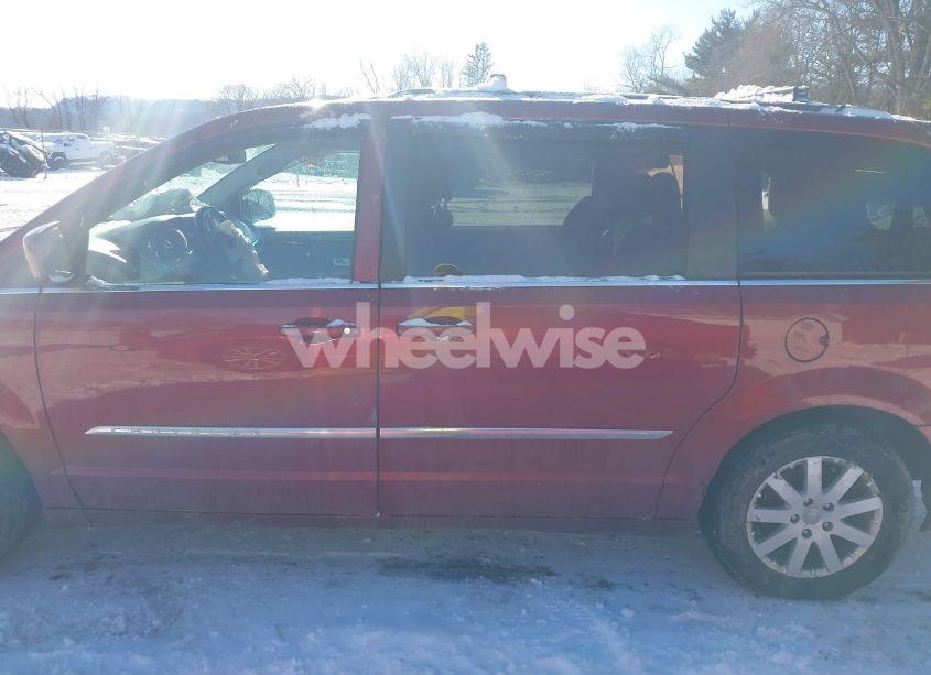 Photo 15 of 2013 Chrysler Town & COUNTRY TOURING (VIN 2C4RC1BG9DR588314)