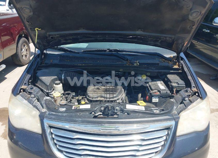 Photo 10 of 2013 Chrysler Town & COUNTRY TOURING (VIN 2C4RC1BG9DR594629)