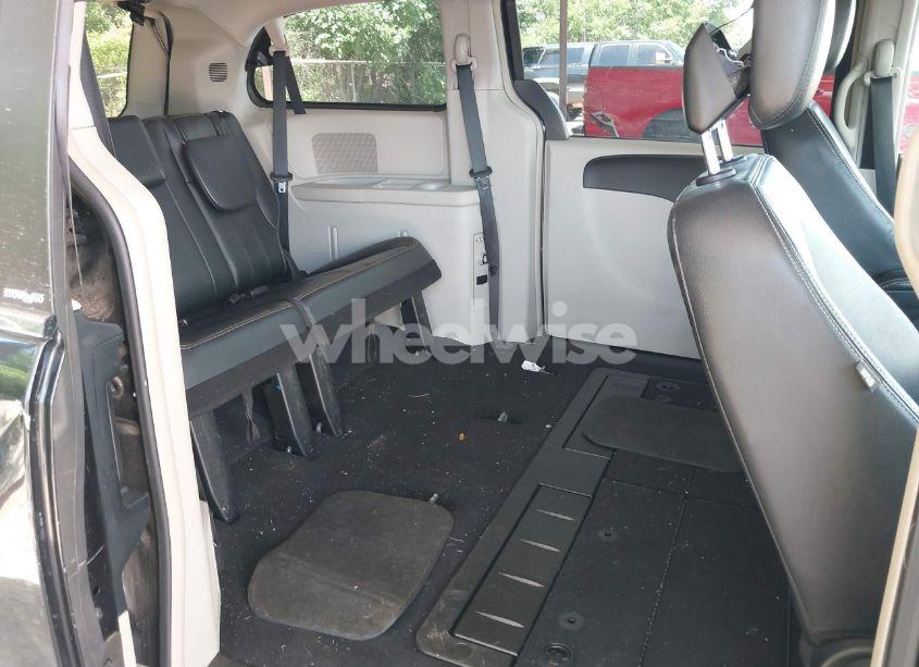 Photo 8 of 2013 Chrysler Town & COUNTRY TOURING (VIN 2C4RC1BG9DR638242)