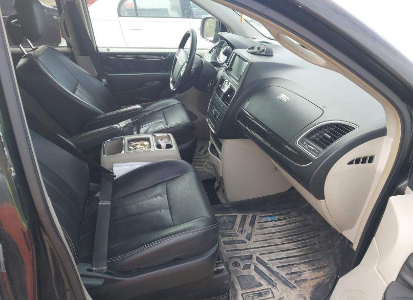 Photo 5 of 2013 Chrysler Town & COUNTRY TOURING (VIN 2C4RC1BG9DR658040)