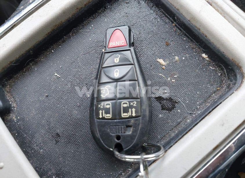 Photo 11 of 2013 Chrysler Town & COUNTRY TOURING (VIN 2C4RC1BG9DR670205)