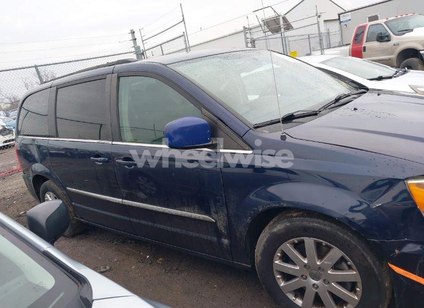 Photo 13 of 2013 Chrysler Town & COUNTRY TOURING (VIN 2C4RC1BG9DR670205)