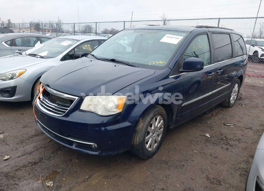 Photo 2 of 2013 Chrysler Town & COUNTRY TOURING (VIN 2C4RC1BG9DR670205)