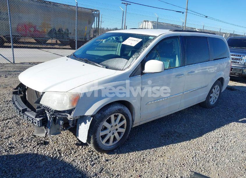 Photo 2 of 2013 Chrysler Town & COUNTRY TOURING (VIN 2C4RC1BG9DR714834)