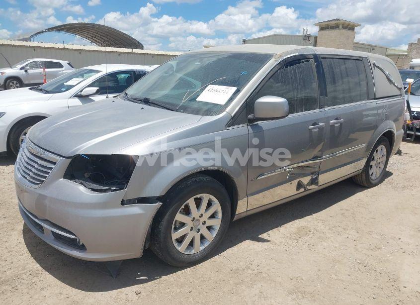 Photo 2 of 2013 Chrysler Town & COUNTRY TOURING (VIN 2C4RC1BG9DR726580)