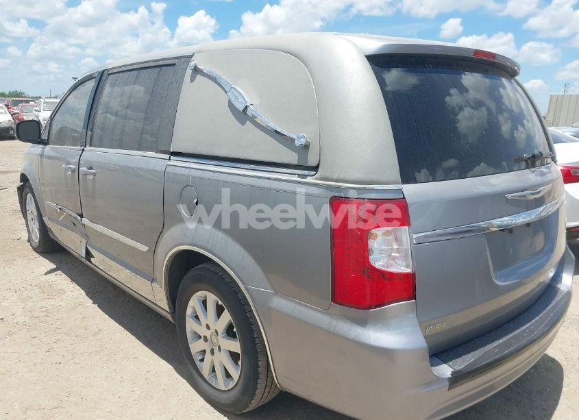 Photo 3 of 2013 Chrysler Town & COUNTRY TOURING (VIN 2C4RC1BG9DR726580)