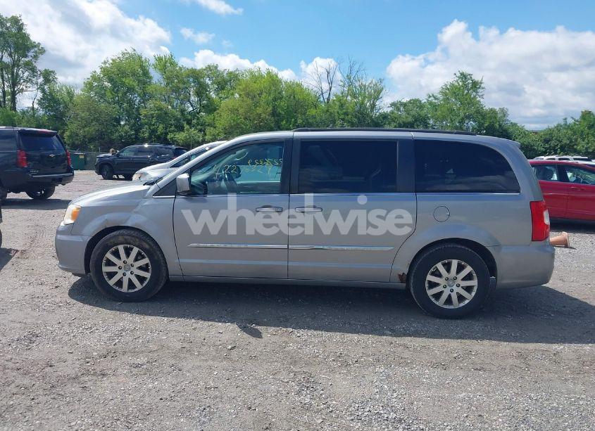 Photo 14 of 2013 Chrysler Town & COUNTRY TOURING (VIN 2C4RC1BG9DR753584)