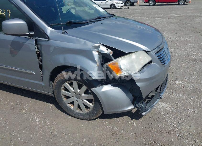 Photo 6 of 2013 Chrysler Town & COUNTRY TOURING (VIN 2C4RC1BG9DR753584)