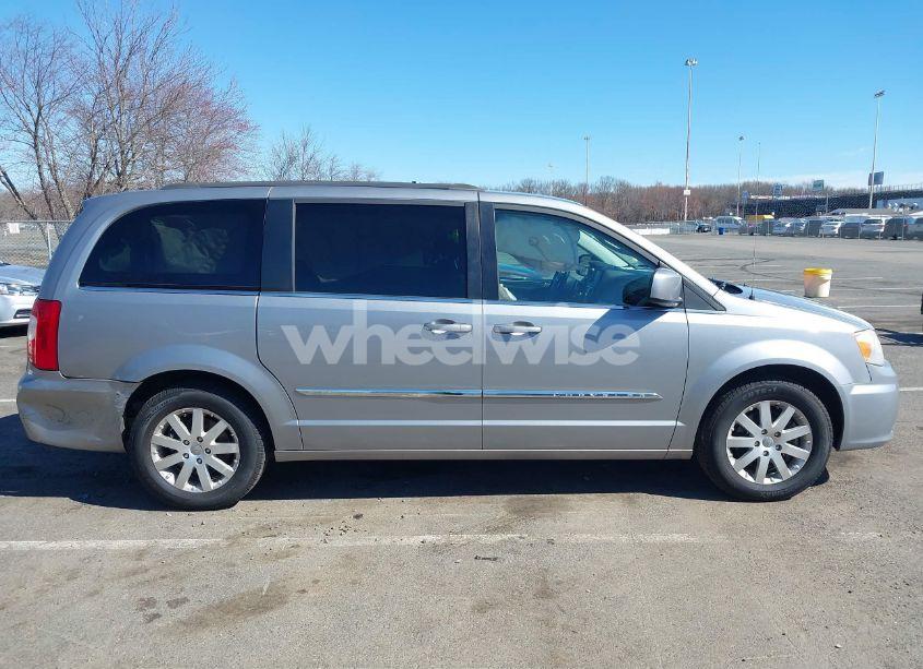 Photo 13 of 2013 Chrysler Town & COUNTRY TOURING (VIN 2C4RC1BG9DR777819)