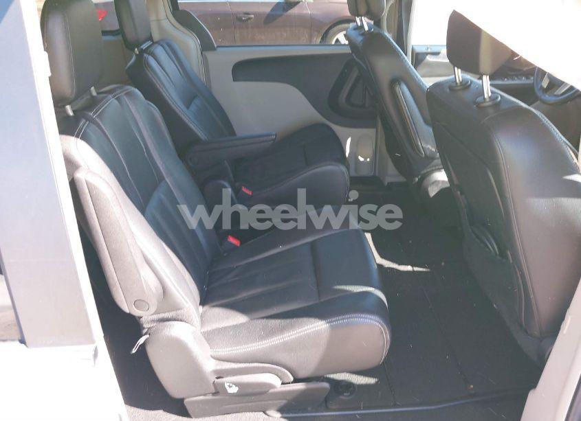 Photo 8 of 2013 Chrysler Town & COUNTRY TOURING (VIN 2C4RC1BG9DR777819)