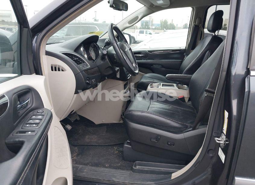 Photo 5 of 2013 Chrysler Town & COUNTRY TOURING (VIN 2C4RC1BG9DR779506)