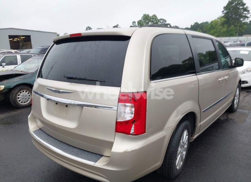 Photo 4 of 2014 Chrysler Town & COUNTRY TOURING (VIN 2C4RC1BG9ER157635)