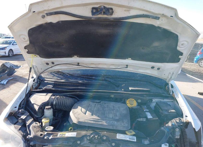 Photo 10 of 2014 Chrysler Town & COUNTRY TOURING (VIN 2C4RC1BG9ER215565)