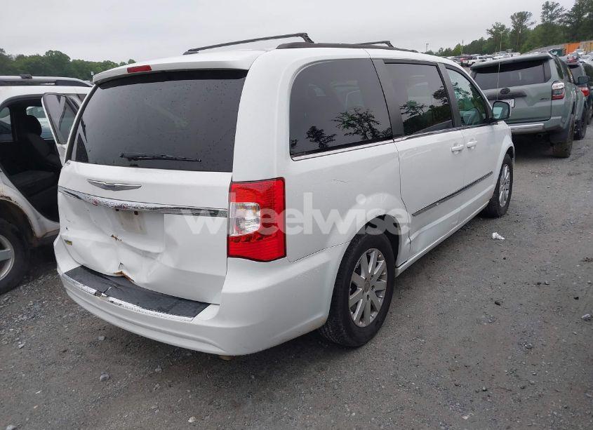 Photo 4 of 2014 Chrysler Town & COUNTRY TOURING (VIN 2C4RC1BG9ER271716)