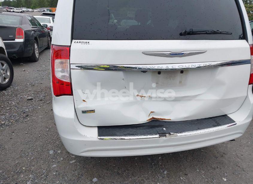 Photo 6 of 2014 Chrysler Town & COUNTRY TOURING (VIN 2C4RC1BG9ER271716)