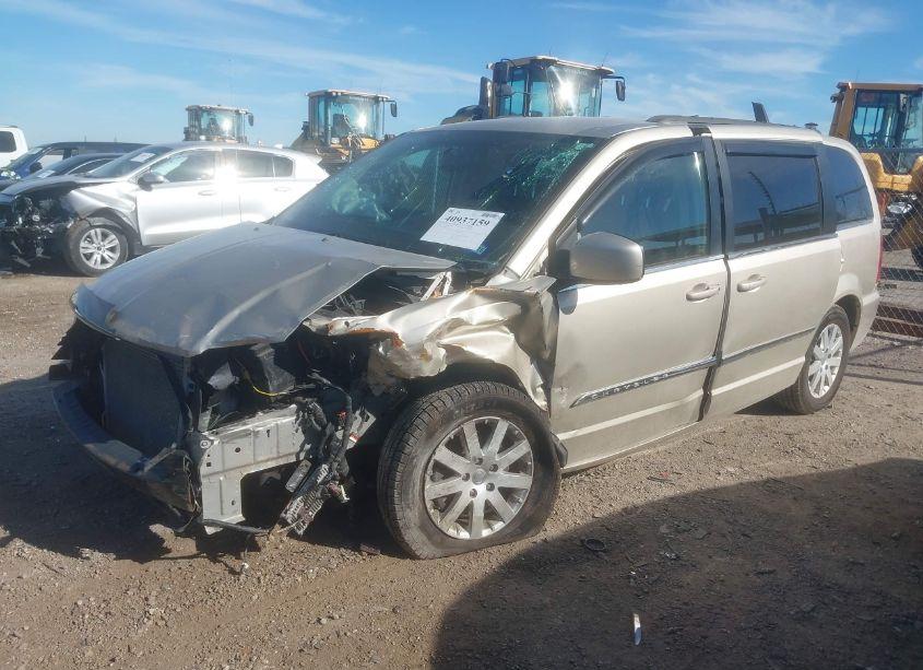 Photo 2 of 2014 Chrysler Town & COUNTRY TOURING (VIN 2C4RC1BG9ER274776)