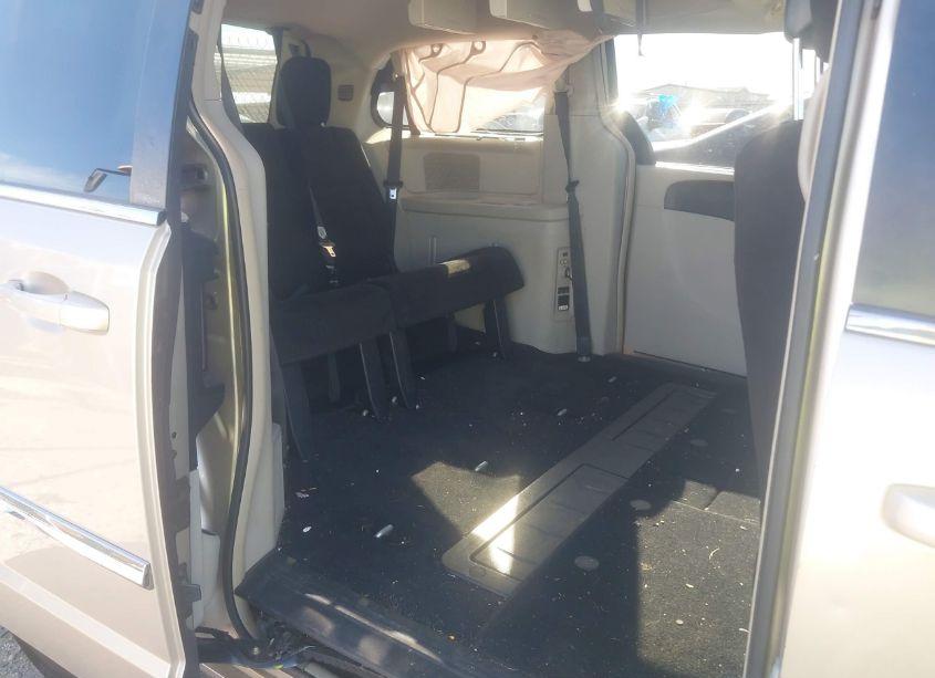 Photo 8 of 2014 Chrysler Town & COUNTRY TOURING (VIN 2C4RC1BG9ER274776)