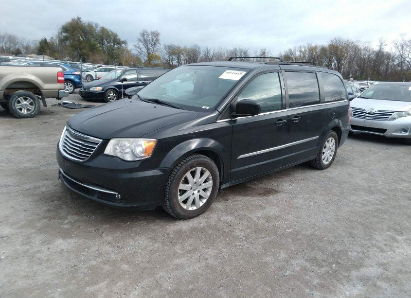 Photo 2 of 2014 Chrysler Town & COUNTRY TOURING (VIN 2C4RC1BG9ER307081)