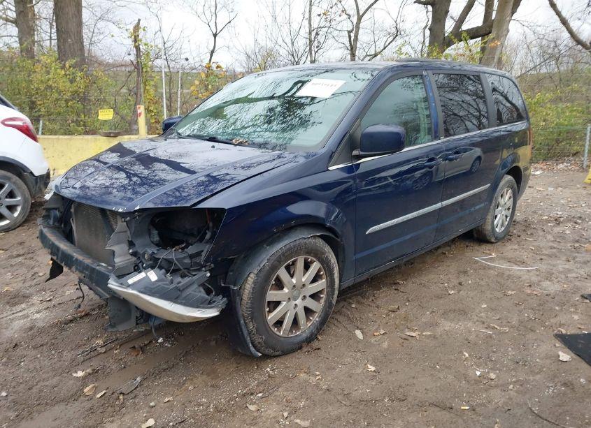 Photo 2 of 2014 Chrysler Town & COUNTRY TOURING (VIN 2C4RC1BG9ER318274)