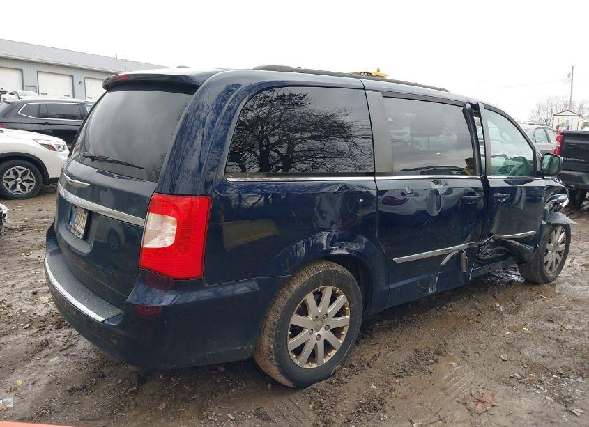 Photo 4 of 2014 Chrysler Town & COUNTRY TOURING (VIN 2C4RC1BG9ER318274)