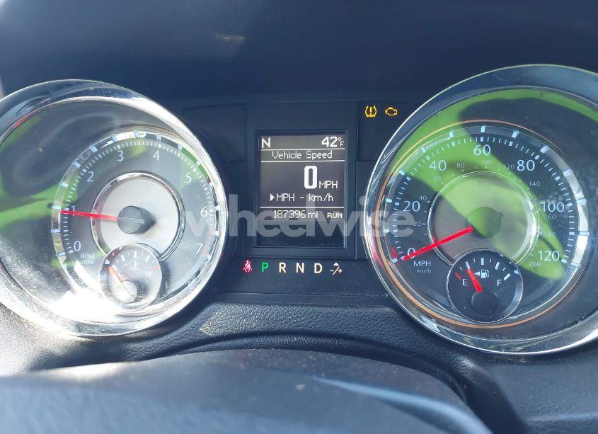 Photo 7 of 2014 Chrysler Town & COUNTRY TOURING (VIN 2C4RC1BG9ER324379)