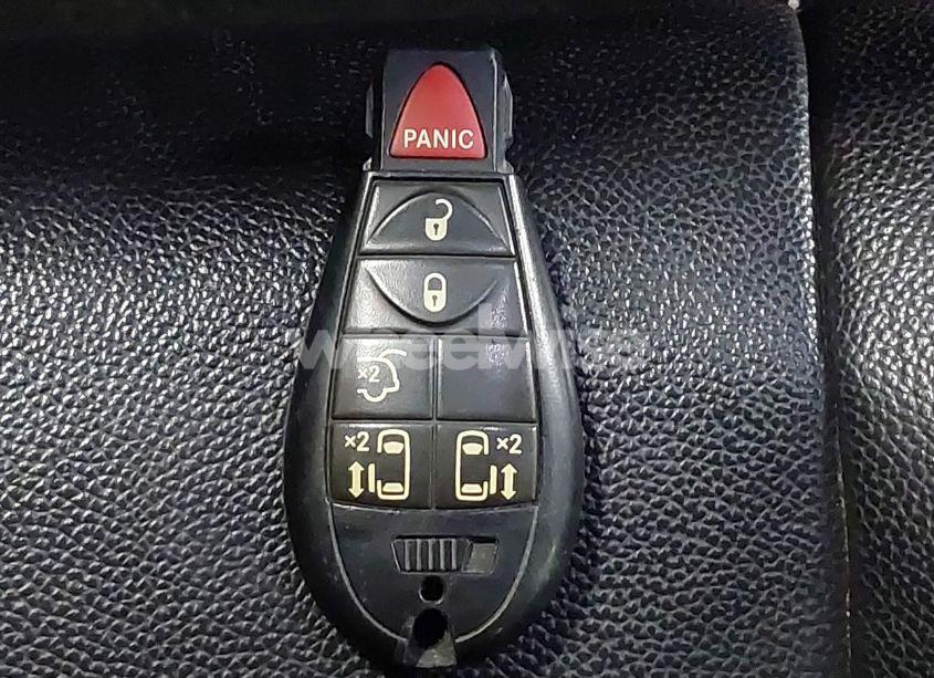 Photo 11 of 2014 Chrysler Town & COUNTRY TOURING (VIN 2C4RC1BG9ER364252)